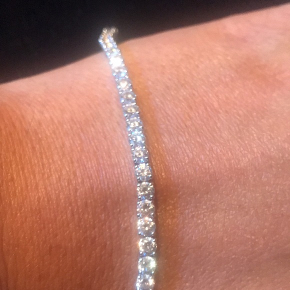 Authentic Signed Swarovski Tennis diamonds bracelet. - Picture 6 of 9